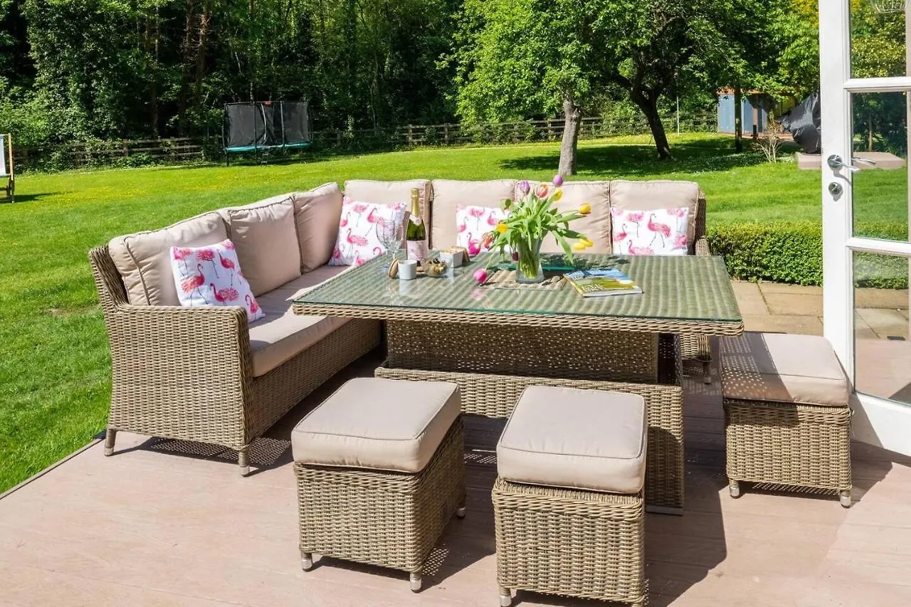 Osbornes Holiday House Near Exeter With Swimming Pool Holiday home