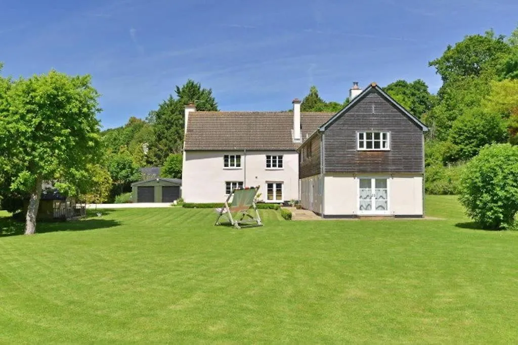 Osbornes Holiday House Near Exeter With Swimming Pool Holiday home