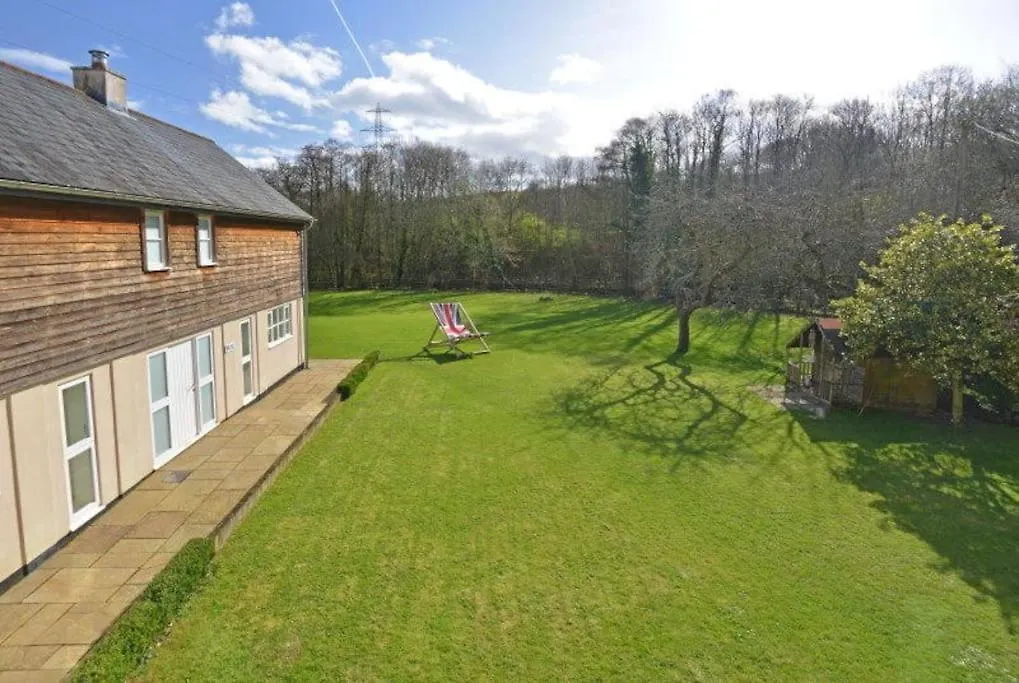 Osbornes Holiday House Near Exeter With Swimming Pool Nyaraló