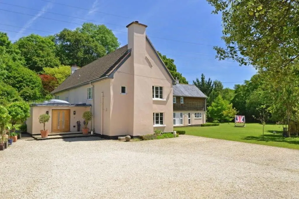 Osbornes Holiday House Near Exeter With Swimming Pool 0*,